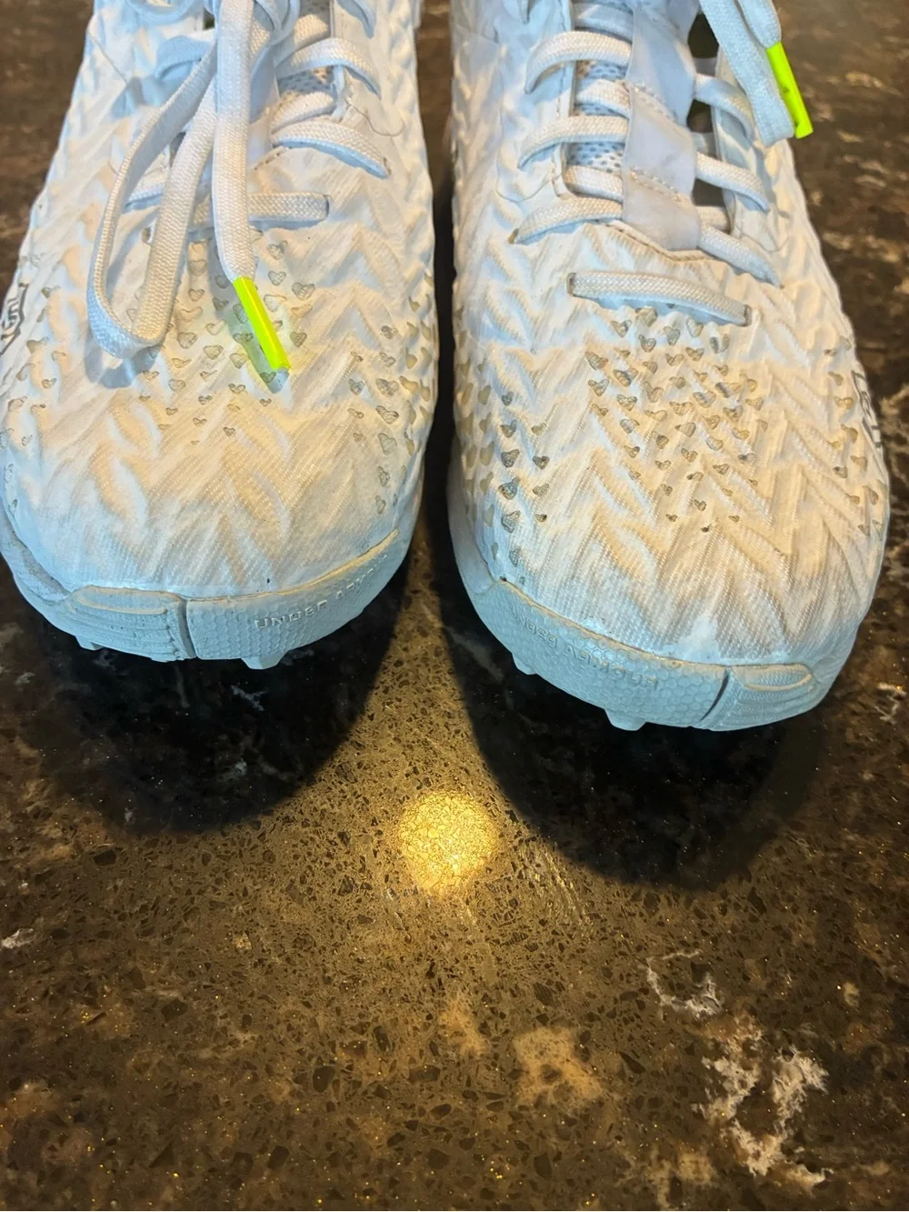 Under Armour White Athletic Unisex turf Lacrosse shoes sneakers